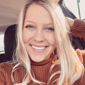 Meet your Posher, Liz